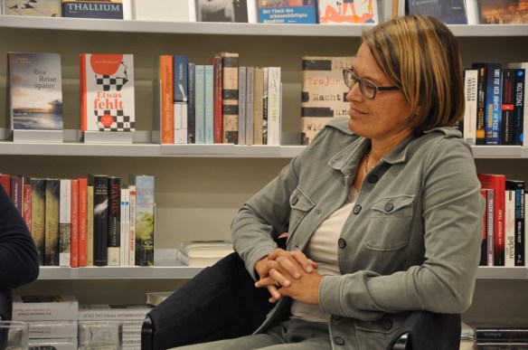 Lesung Seit dieser Nacht_ Hottingerplatz 24101015 (13)